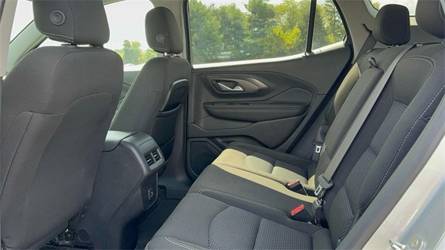 Used 2022 GMC Terrain SLE w/ Elevation Edition image 11