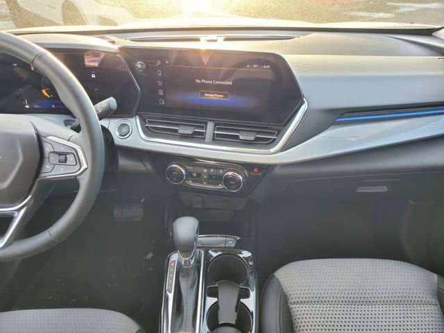 Certified 2024 Chevrolet Trax LT w/ Driver Confidence Package image 17