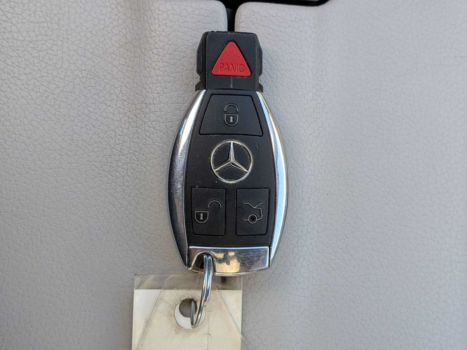 Used 2015 Mercedes-Benz E 350 4MATIC Sedan image 30