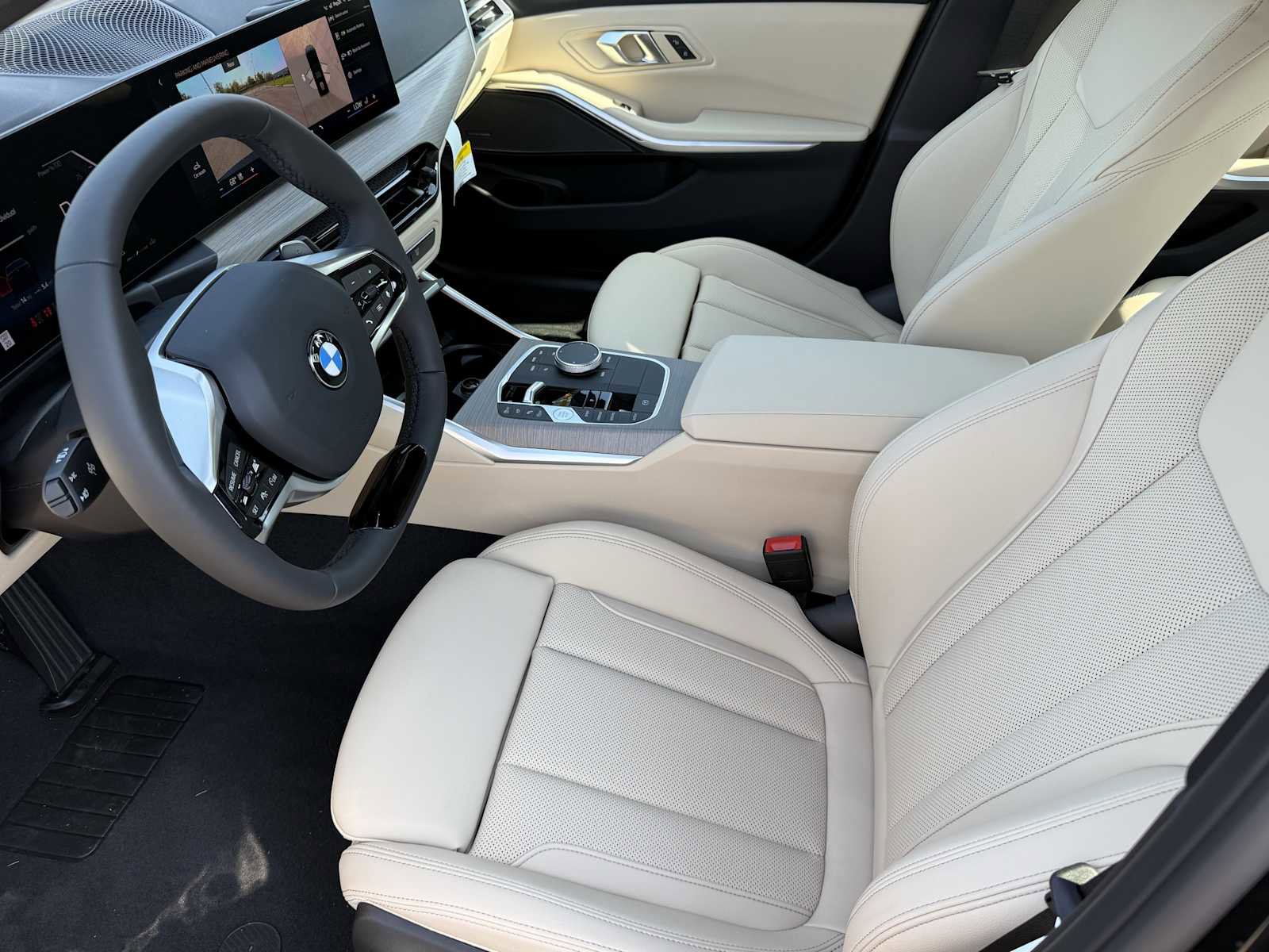 New 2025 BMW 330i xDrive Sedan w/ Premium Package image 9