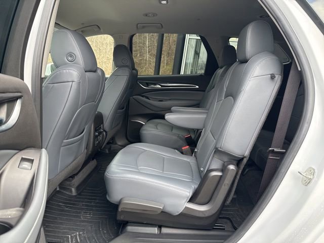 Used 2020 Buick Enclave Essence w/ Sound and Sites Package image 23