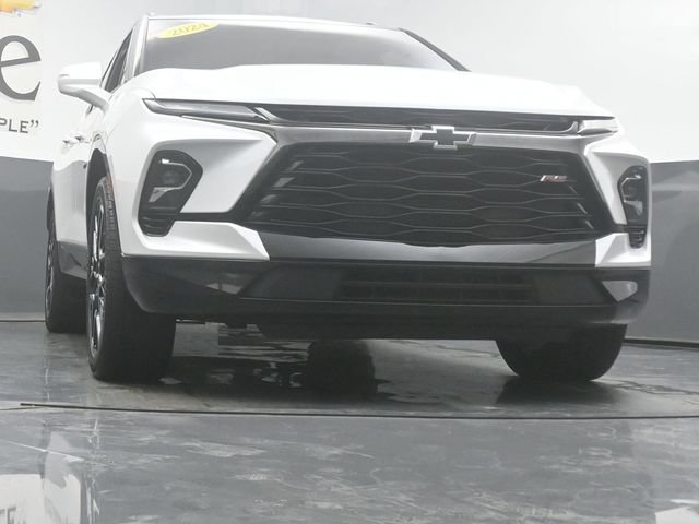 Used 2024 Chevrolet Blazer RS w/ Enhanced Convenience Package FWD image 3