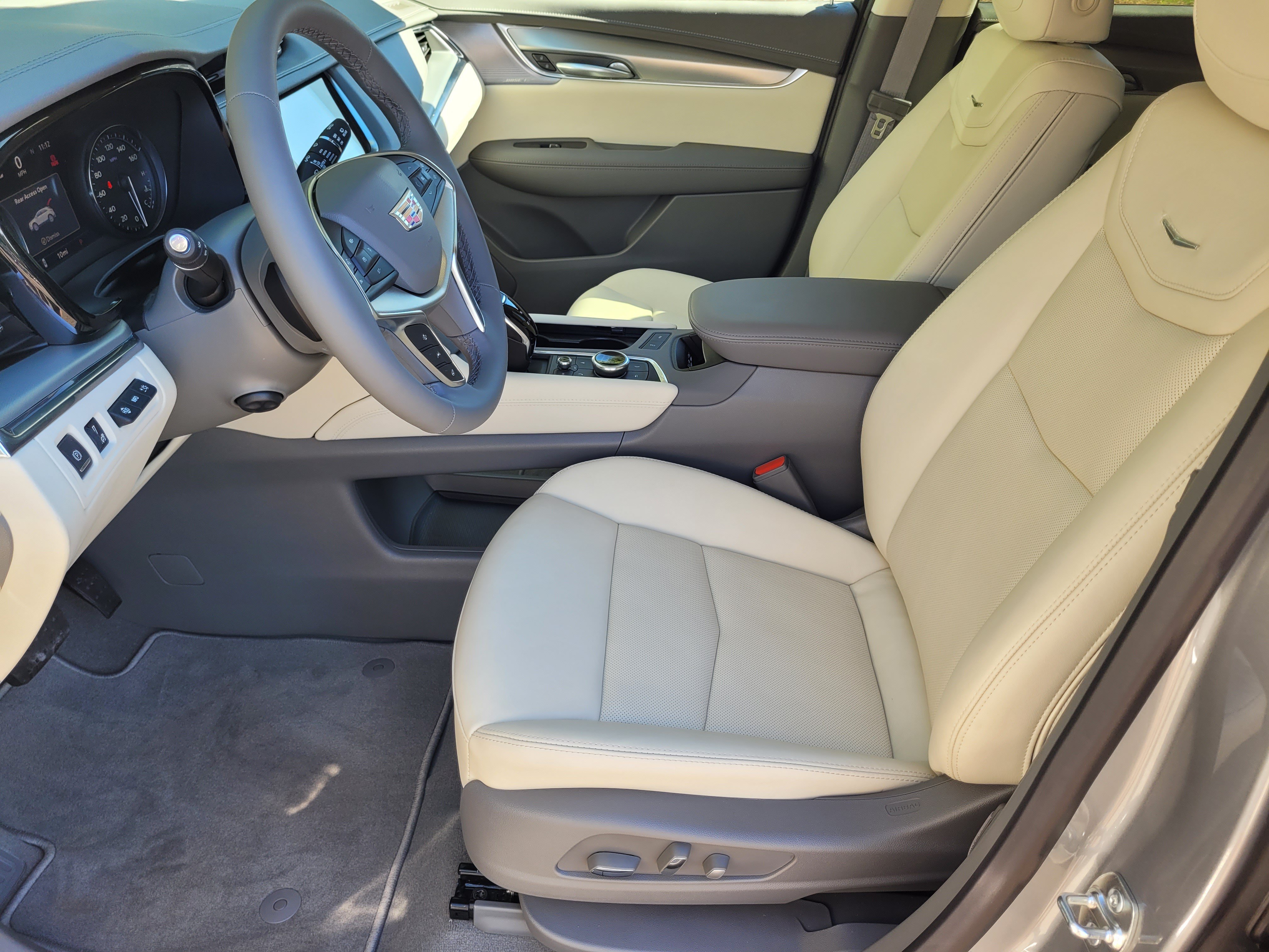 New 2026 Cadillac XT5 Premium Luxury w/ Driver Assist Package FWD image 19