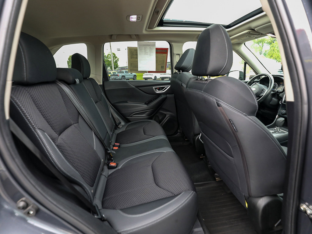 Used 2022 Subaru Forester Premium AWD/4WD image 22