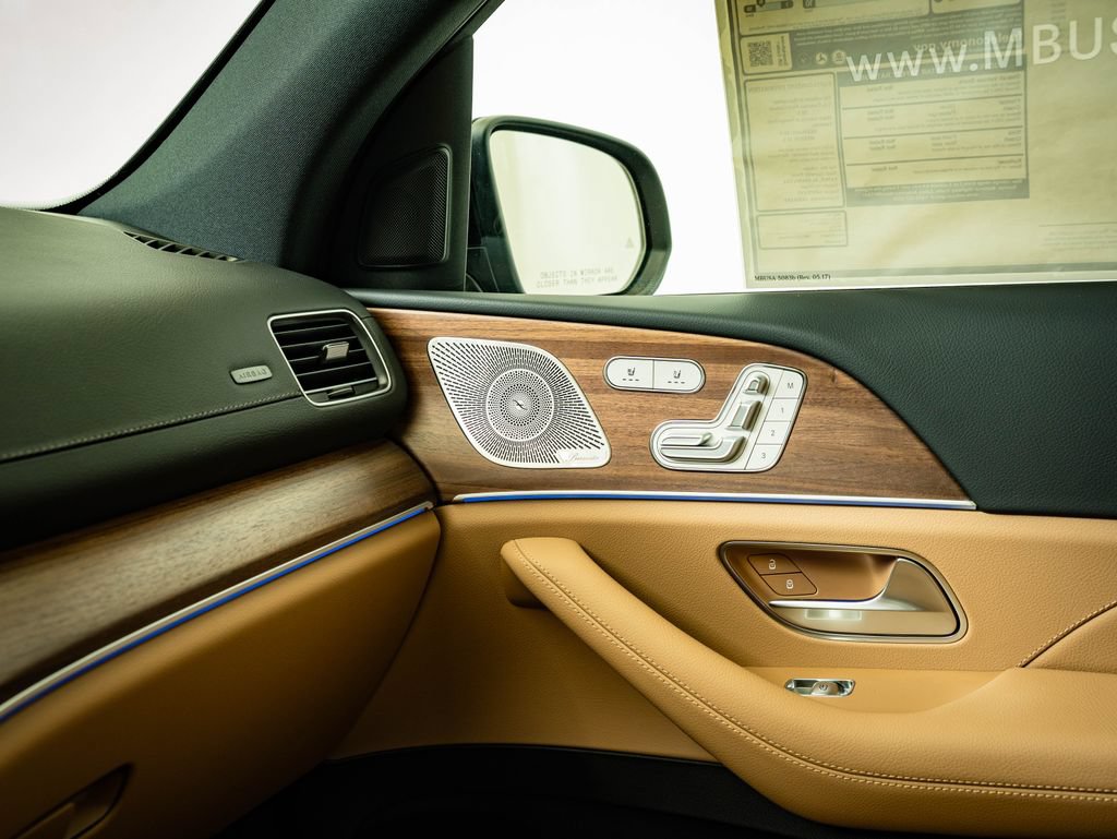 New 2026 Mercedes-Benz GLS 450 4MATIC image 40