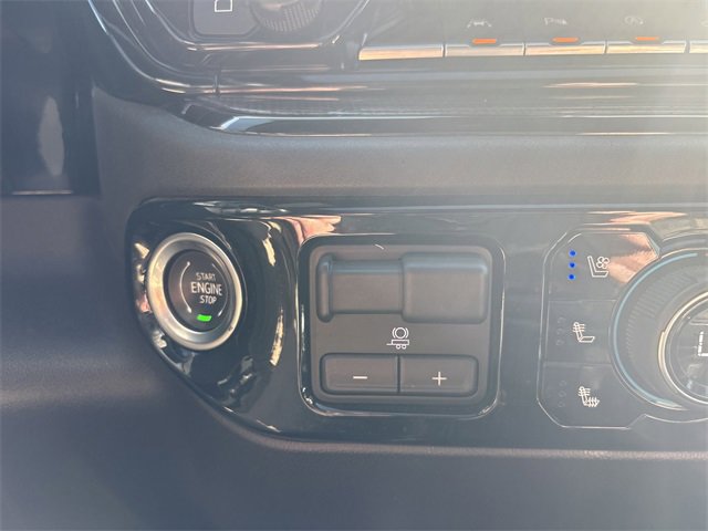 Used 2024 Chevrolet Silverado 1500 ZR2 w/ Technology Package image 36