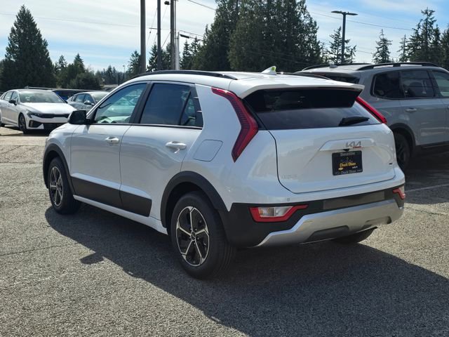 New 2025 Kia Niro EX image 2