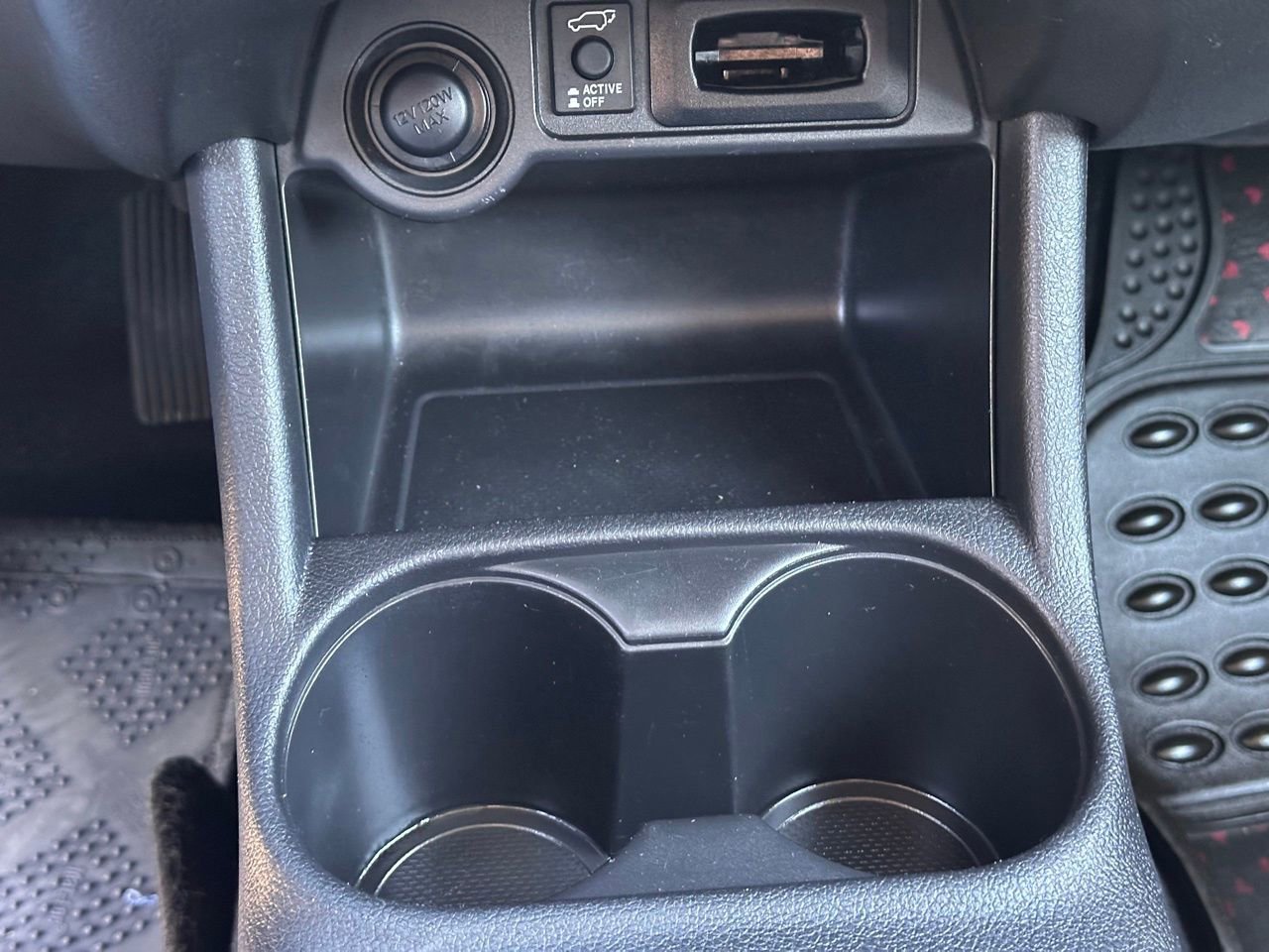 Used 2016 Mitsubishi Outlander SEL image 32