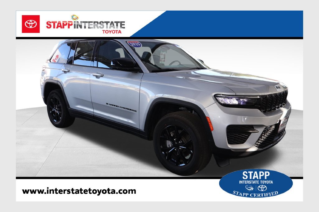 Used 2025 Jeep Grand Cherokee Altitude AWD/4WD 360° Tour