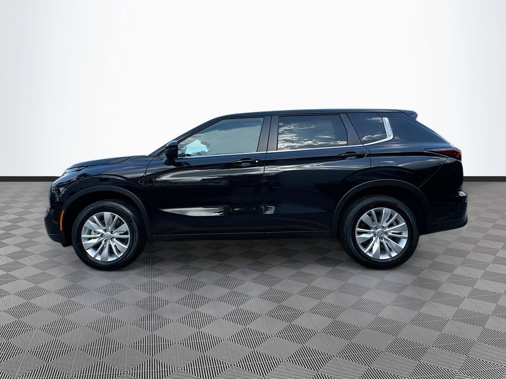 Used 2025 Mitsubishi Outlander ES image 9