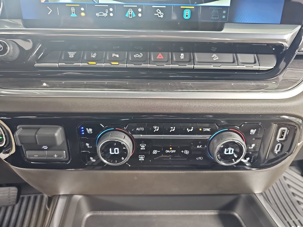 Certified 2026 Chevrolet Silverado 3500 LTZ w/ LTZ Premium Package AWD/4WD image 28