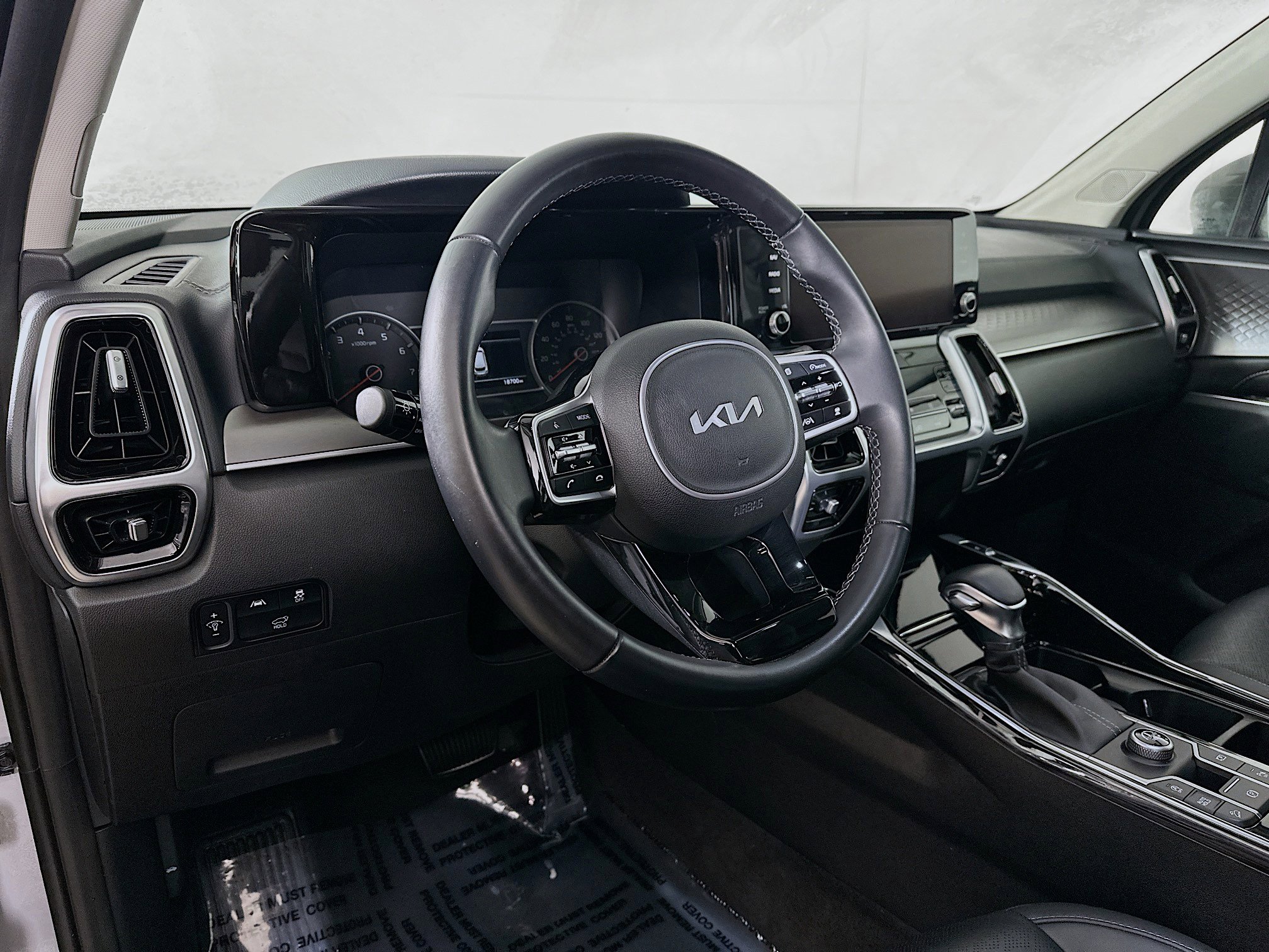 Certified 2022 Kia Sorento SX image 9