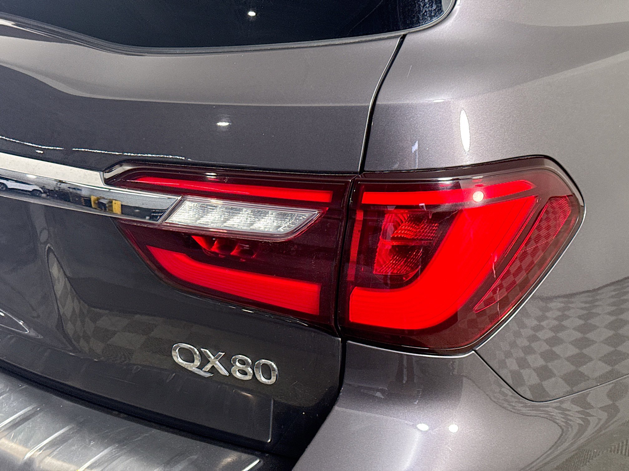 Used 2024 INFINITI QX80 Luxe image 34