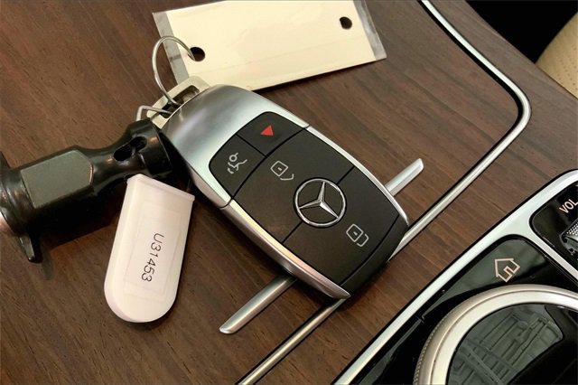 Used 2021 Mercedes-Benz C 300 Sedan image 13