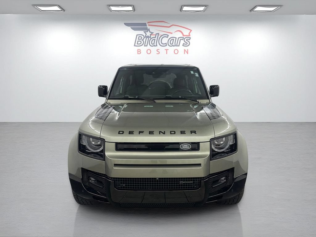 Used 2022 Land Rover Defender 90 X-Dynamic SE AWD/4WD image 2