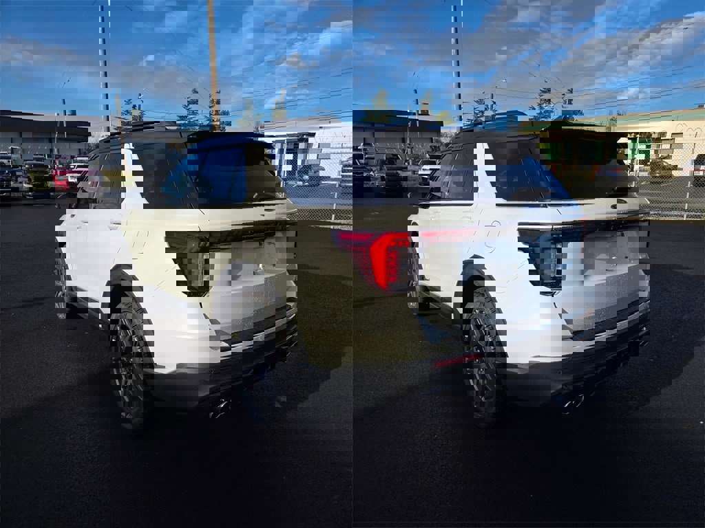 New 2026 Ford Explorer ST image 6