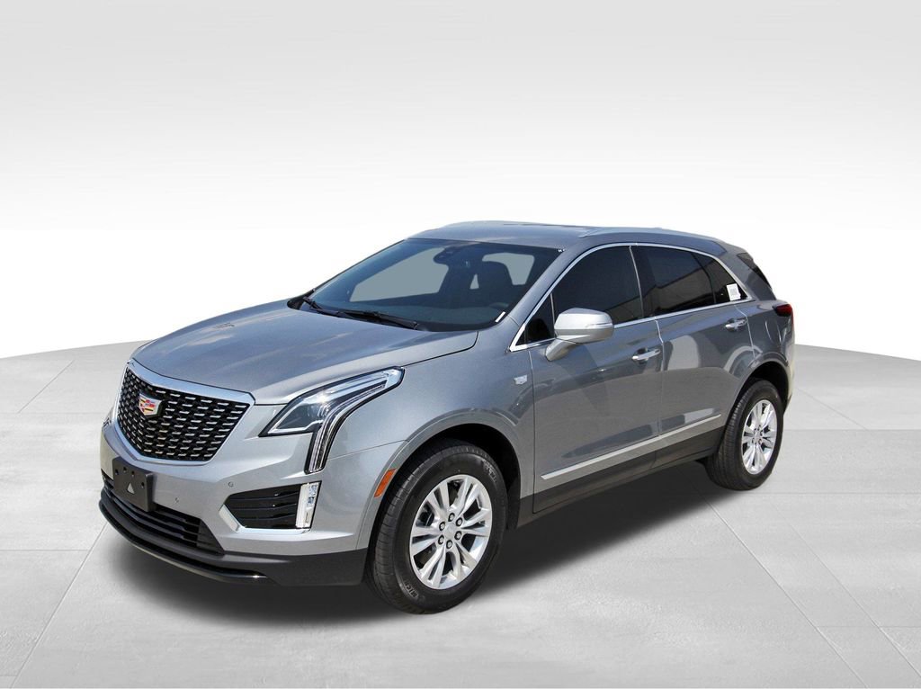 New 2025 Cadillac XT5 Luxury image 2