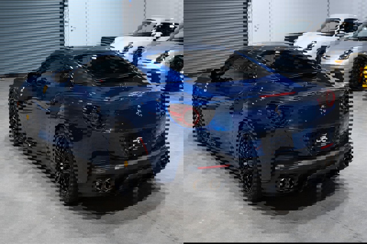 Used 2020 Ferrari Portofino image 12