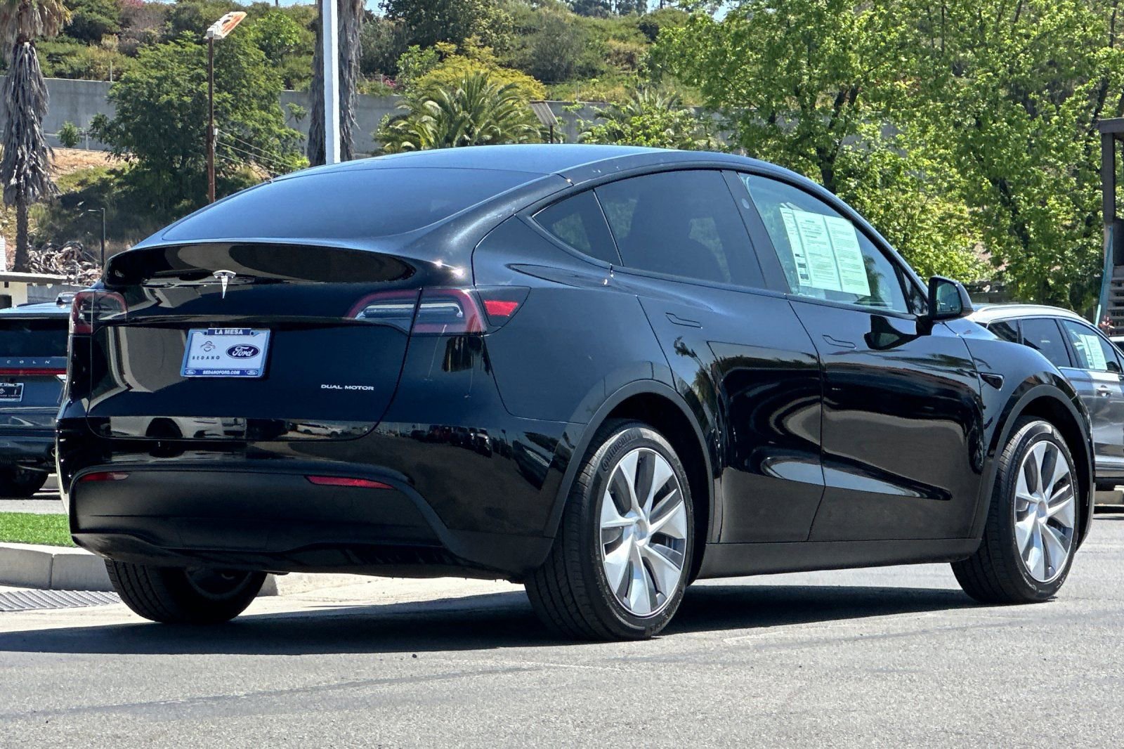 Used 2024 Tesla Model Y Long Range image 3
