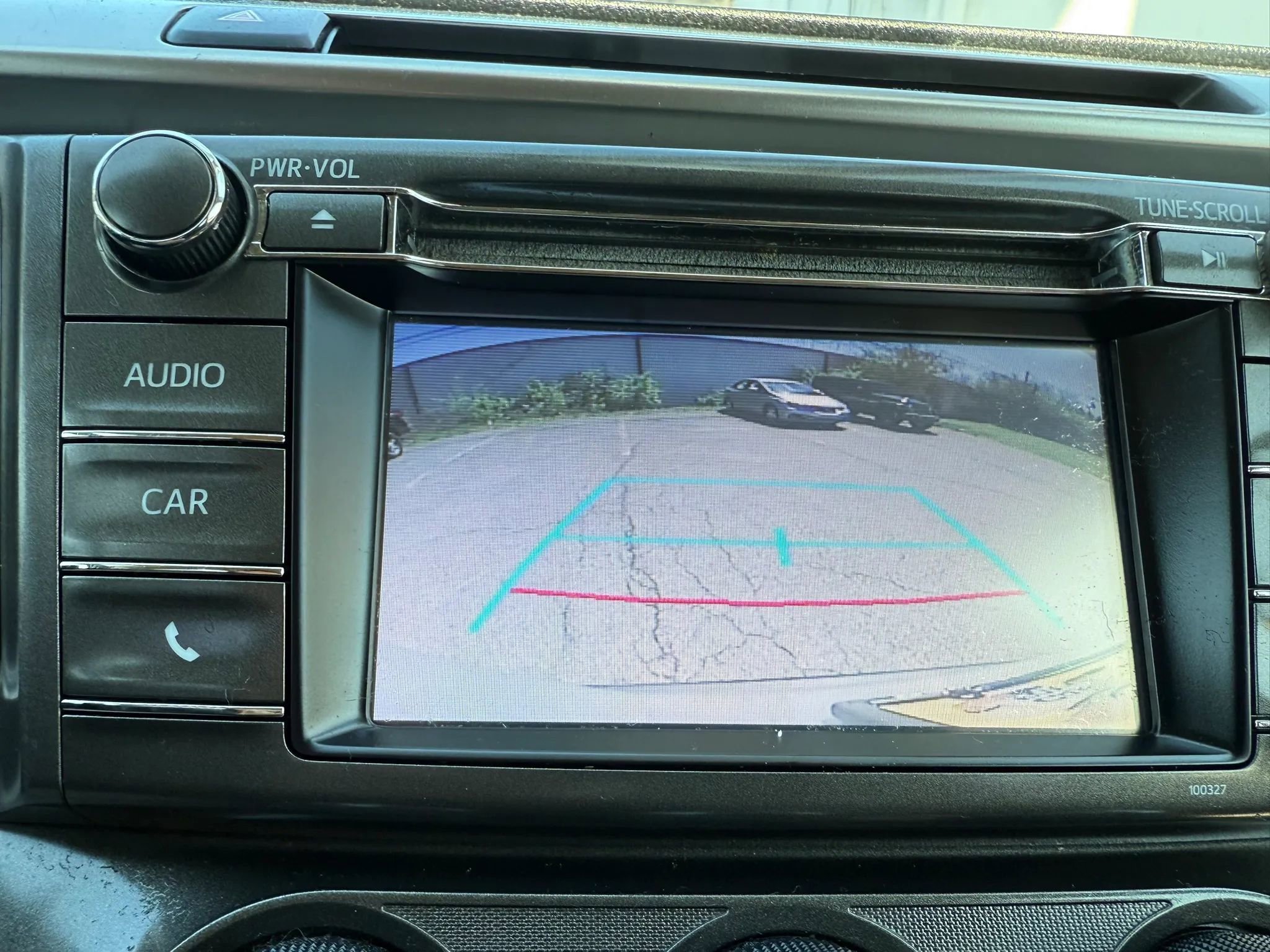 Used 2015 Toyota RAV4 LE AWD/4WD image 22