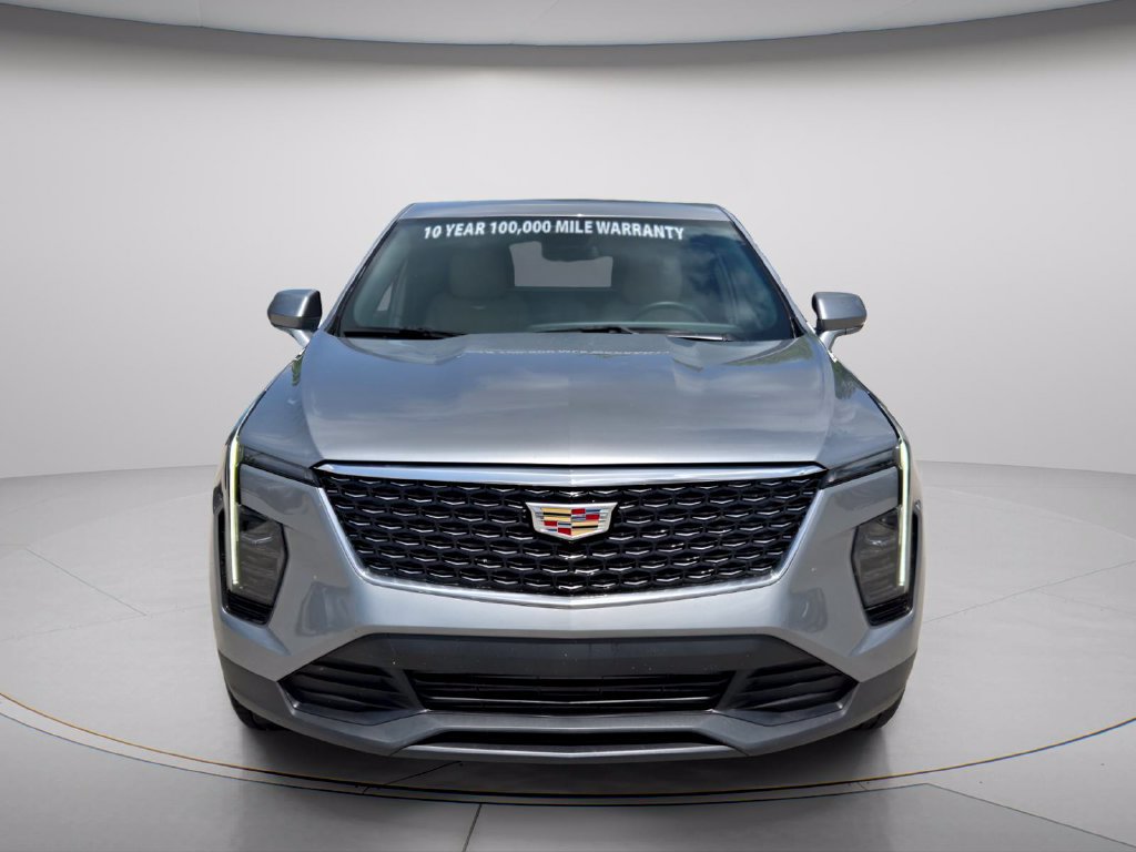 Used 2024 Cadillac XT4 Luxury FWD image 4