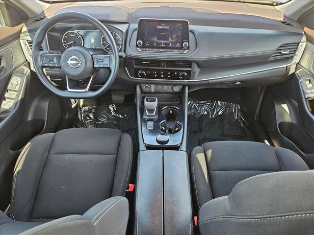 Used 2023 Nissan Rogue S image 15