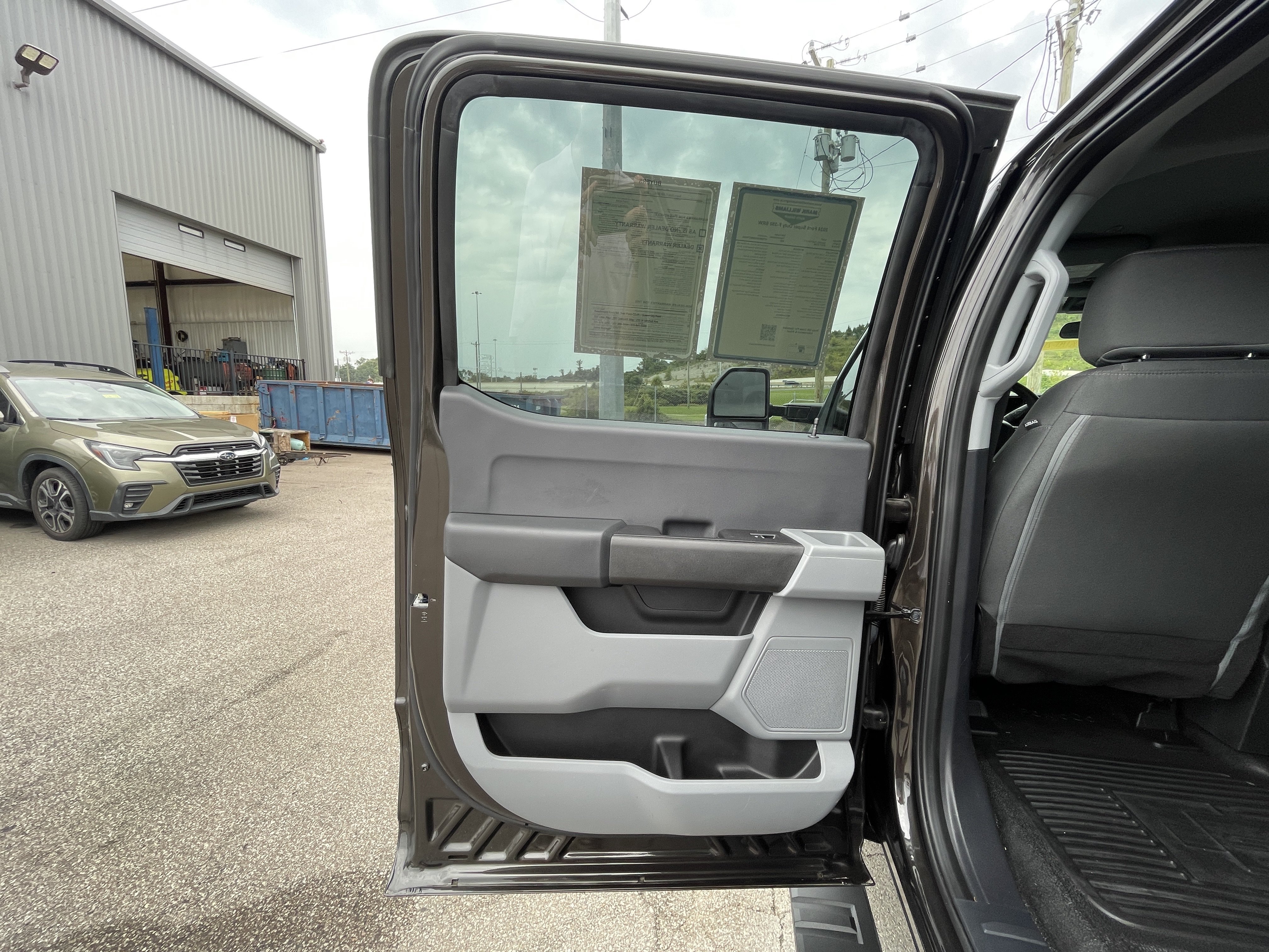 Used 2024 Ford F350 XL AWD/4WD image 28