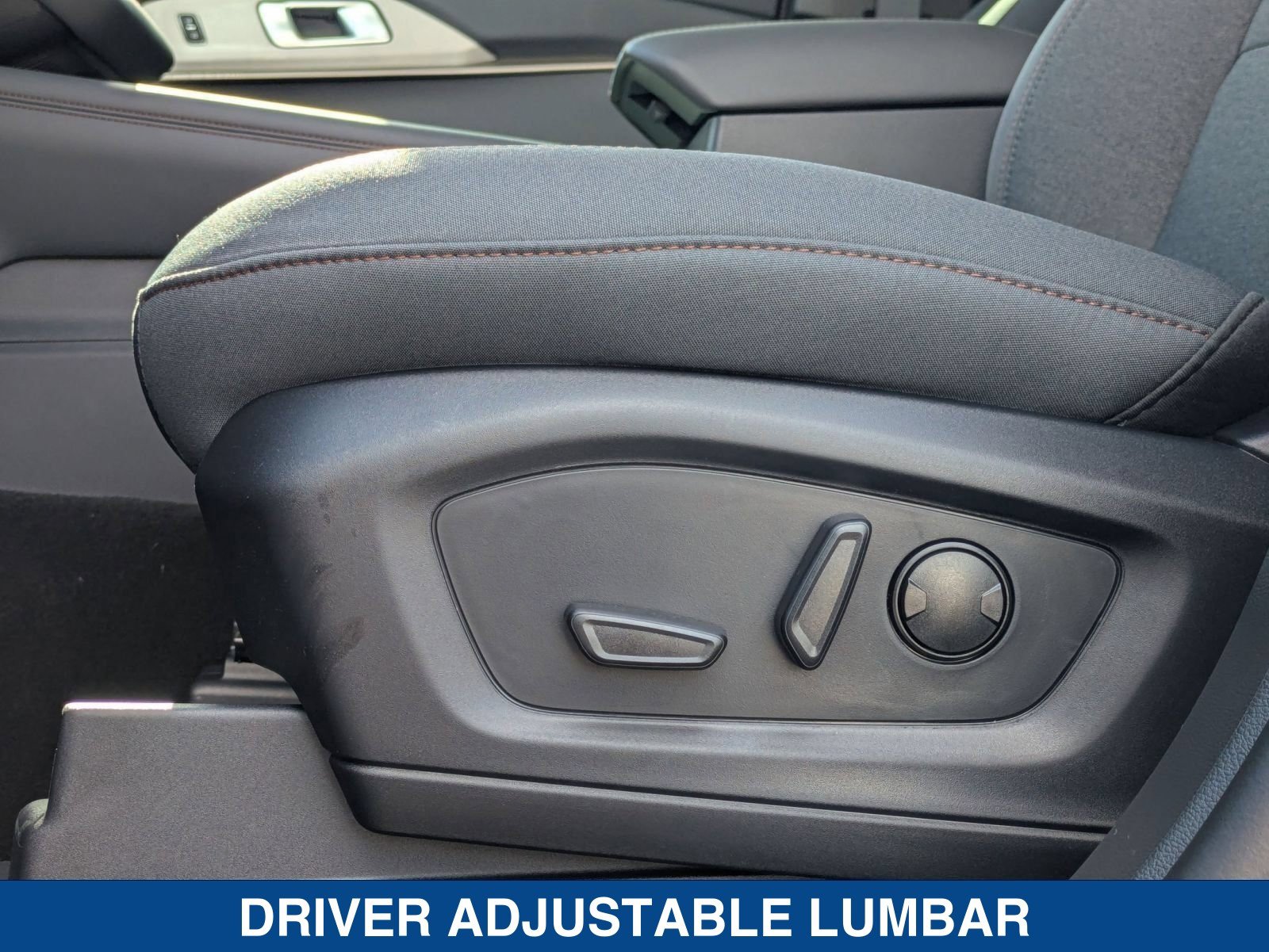 New 2026 Ford Explorer Active RWD image 26
