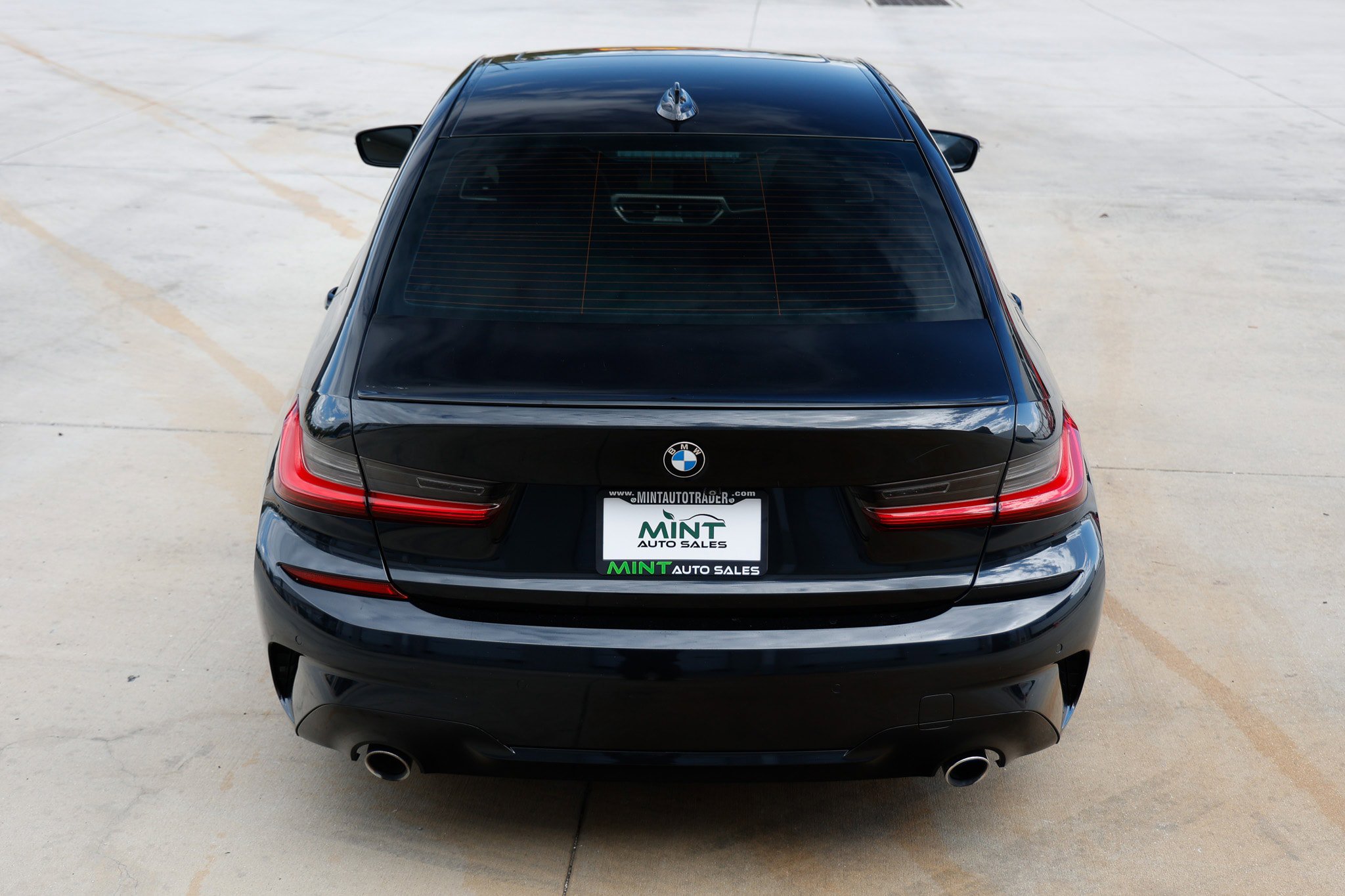 Used 2020 BMW 330i Sedan w/ M Sport Package RWD image 14