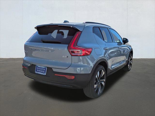 New 2026 Volvo XC40 B5 Ultra w/ Climate Package image 2