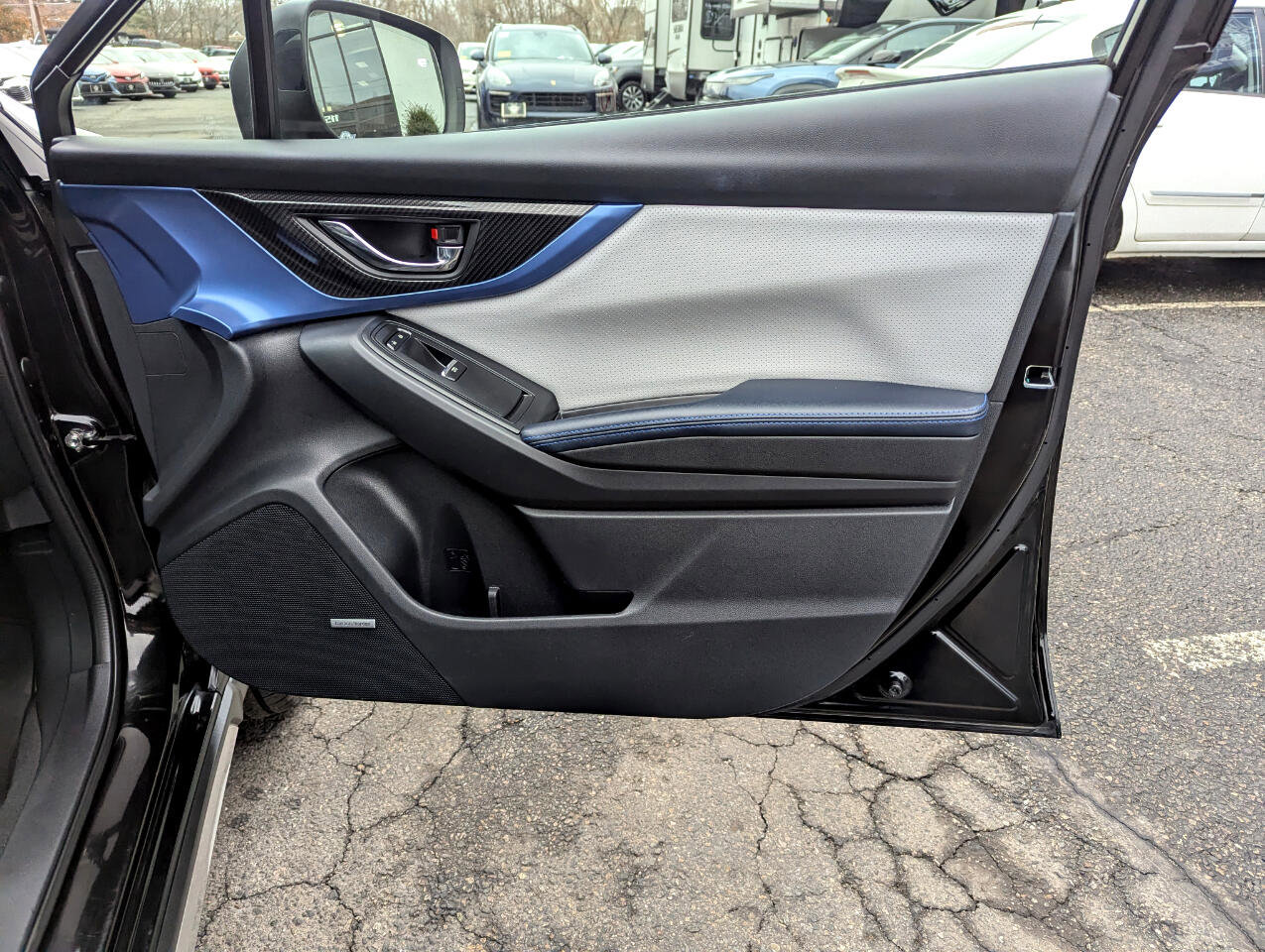 Used 2019 Subaru Crosstrek Hybrid w/ Moonroof Package w/Navigation image 38