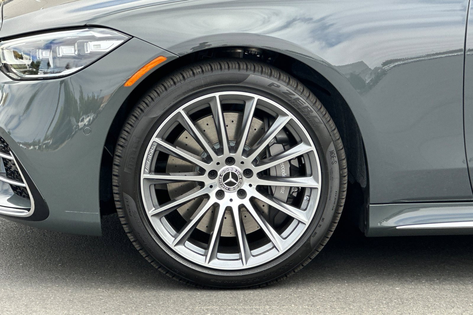 New 2026 Mercedes-Benz S 580 4MATIC Sedan image 25