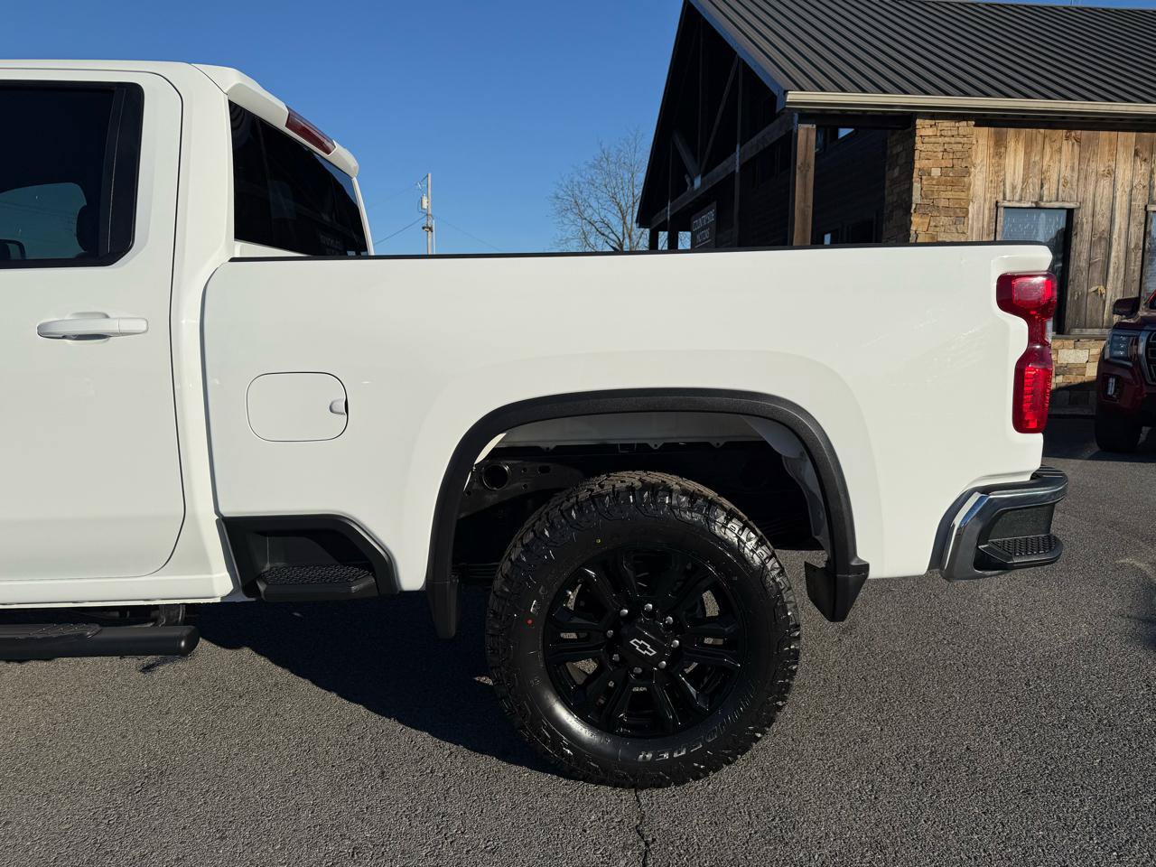 Used 2025 Chevrolet Silverado 2500 LT w/ Convenience Package AWD/4WD image 36