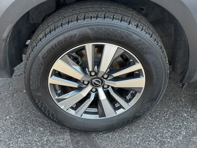 Used 2025 Nissan Pathfinder SL AWD/4WD image 12