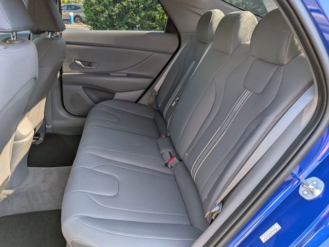 Used 2023 Hyundai Elantra SEL FWD image 17