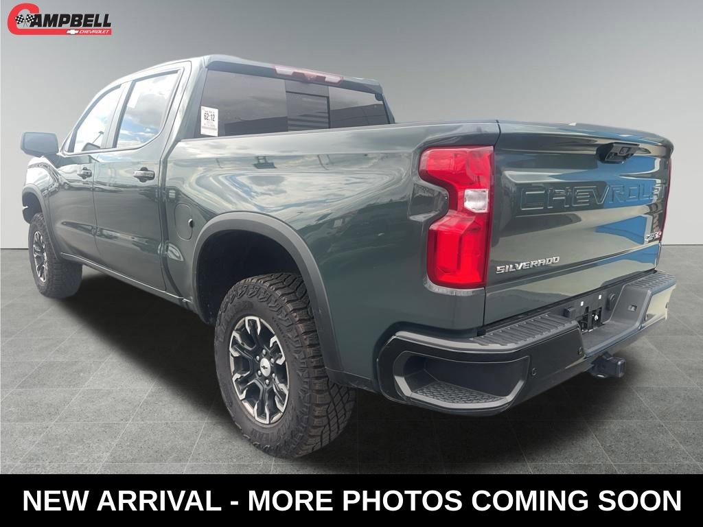 Used 2025 Chevrolet Silverado 1500 ZR2 w/ Technology Package image 3