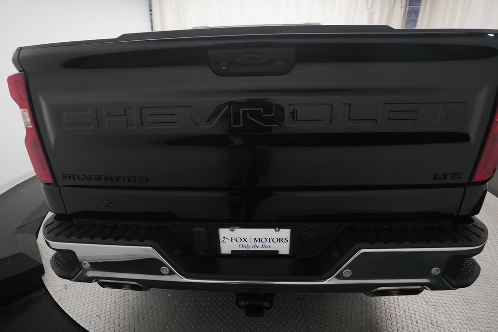 Used 2023 Chevrolet Silverado 1500 LTZ w/ LTZ Premium Package AWD/4WD image 24