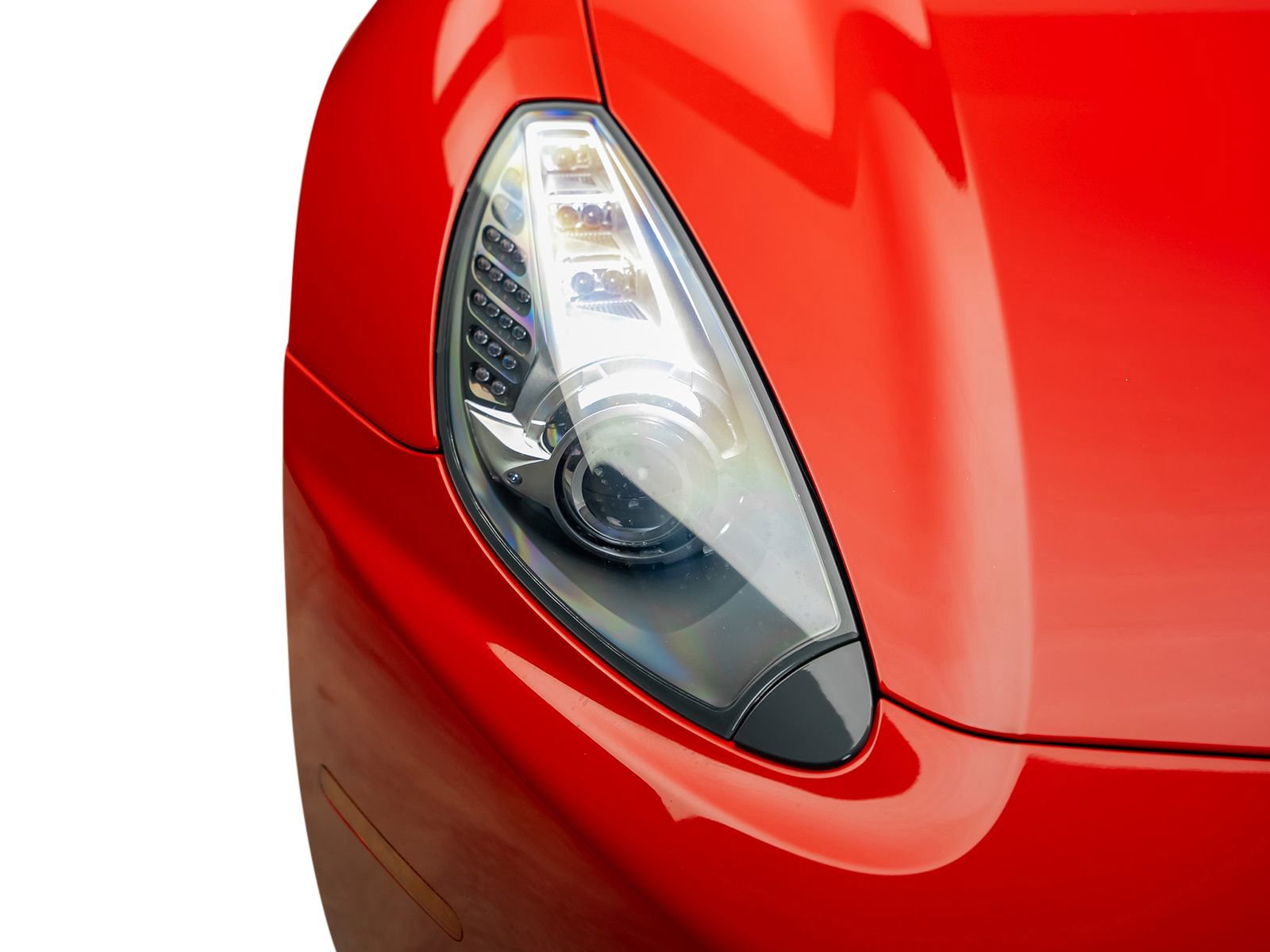 Used 2013 Ferrari California RWD image 10