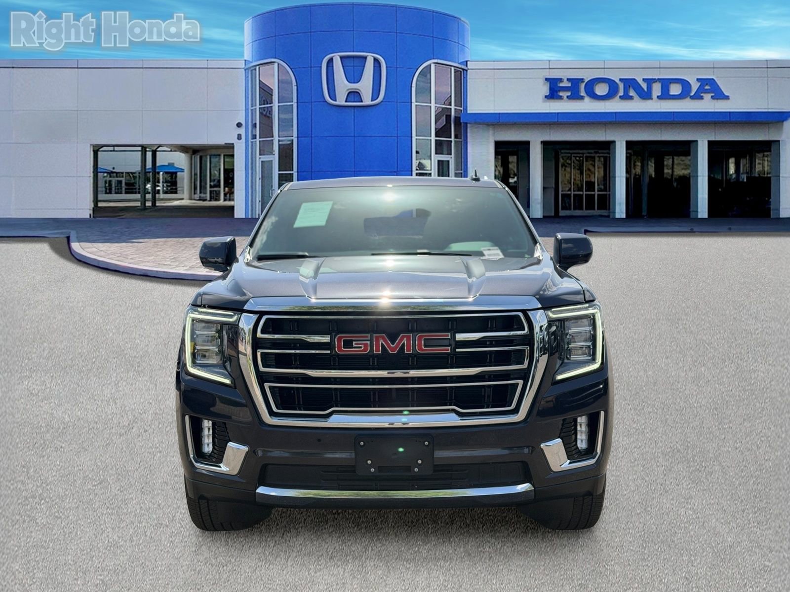 Used 2023 GMC Yukon SLT AWD/4WD image 10