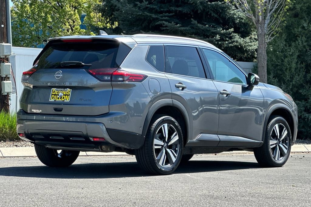 Used 2026 Nissan Rogue SL AWD/4WD image 4