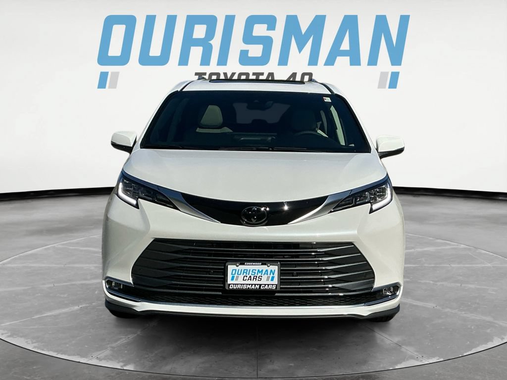 New 2026 Toyota Sienna Limited AWD/4WD image 2