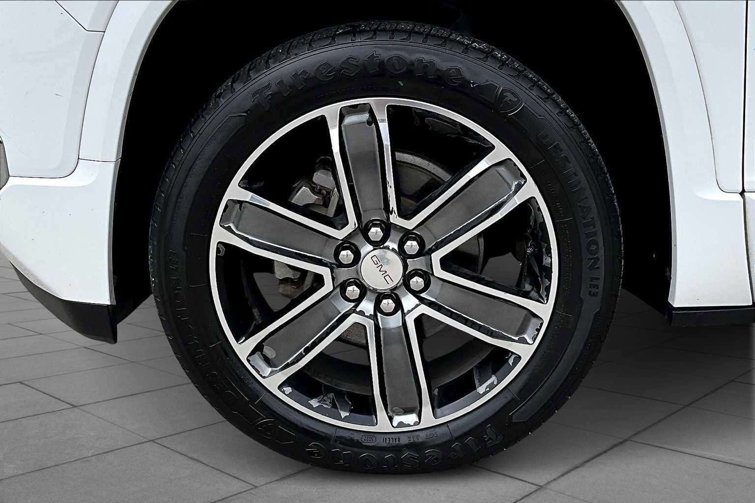 Used 2019 GMC Acadia Denali FWD image 11