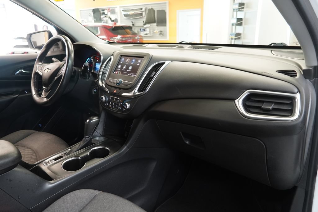 Used 2020 Chevrolet Equinox LT w/ Driver Convenience Package FWD image 37