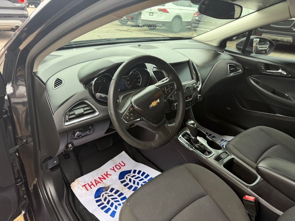 Used 2016 Chevrolet Cruze LT w/ Sun And Sound Package image 17