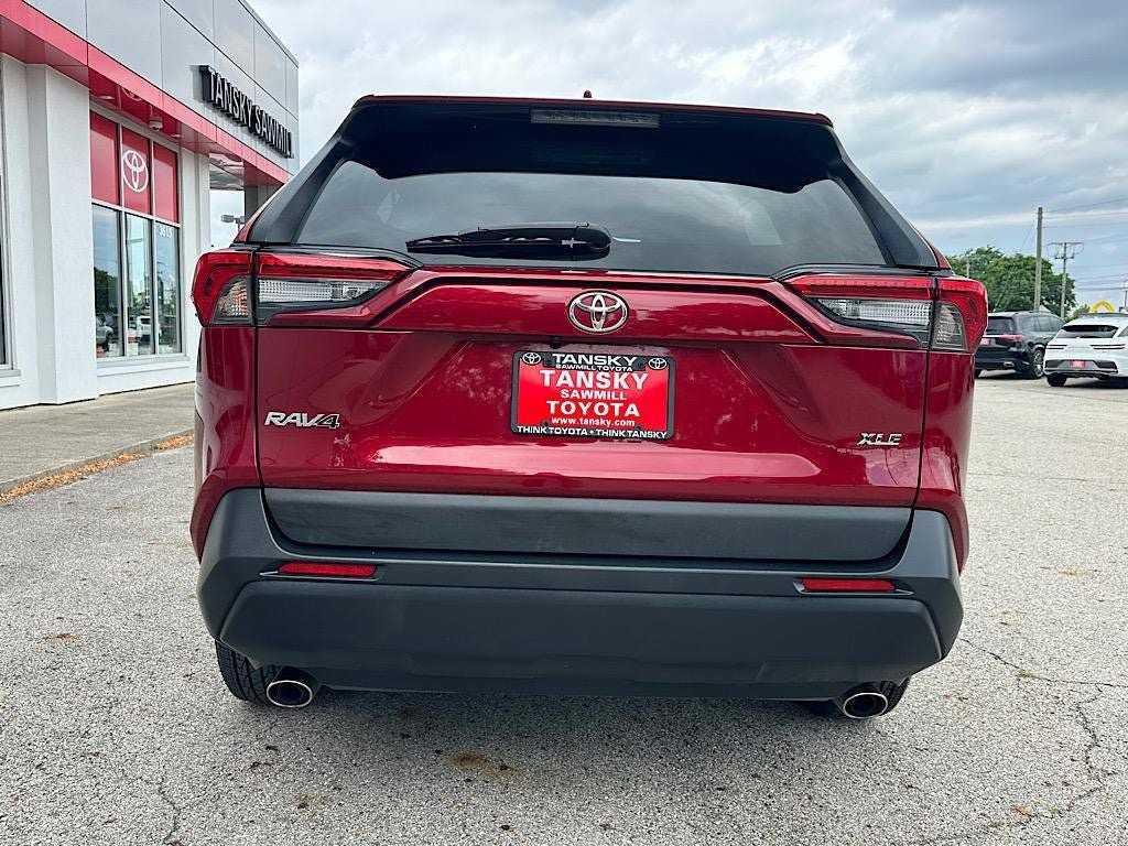 Certified 2025 Toyota RAV4 XLE FWD image 4