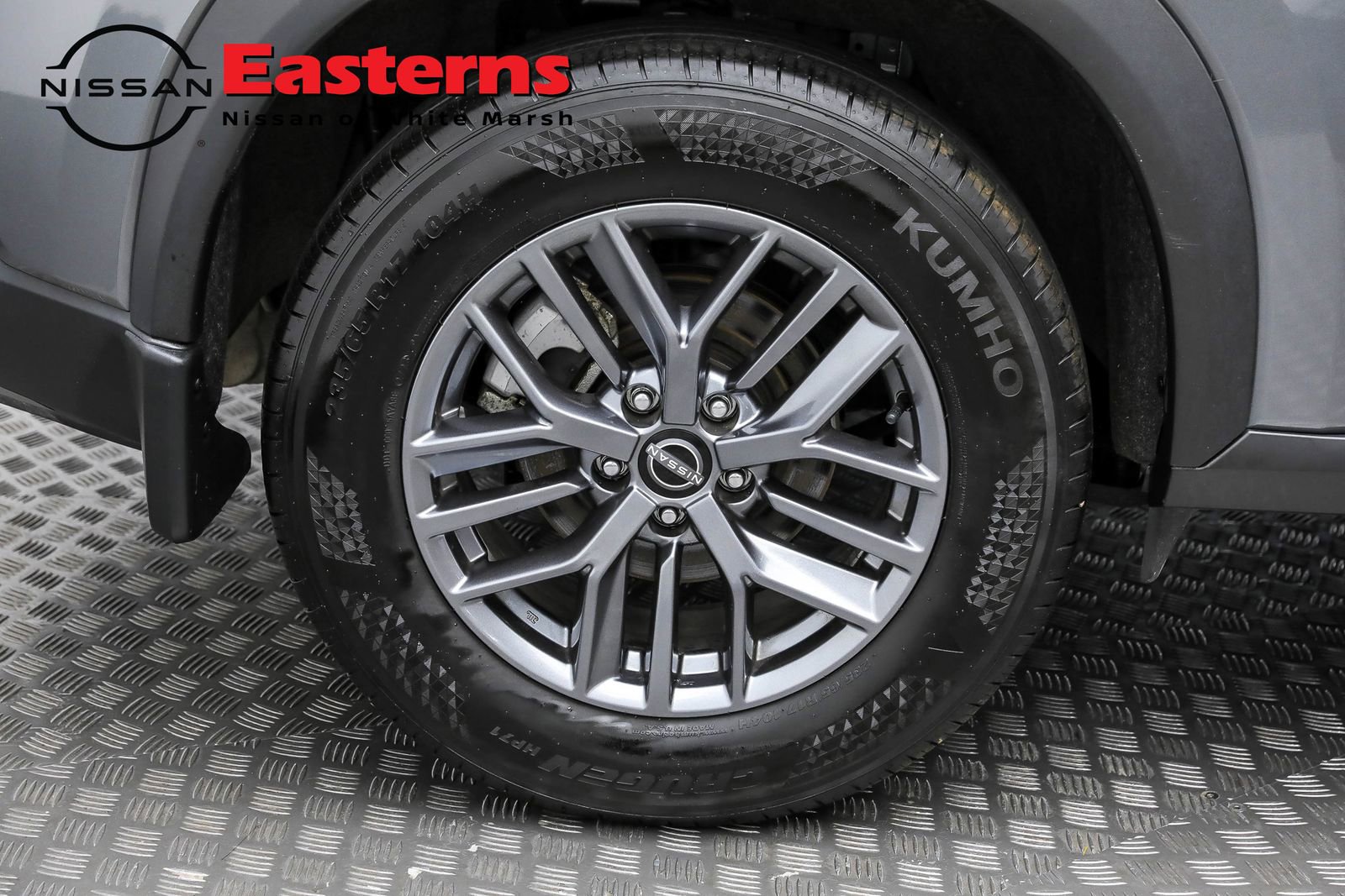 Used 2023 Nissan Rogue S image 31