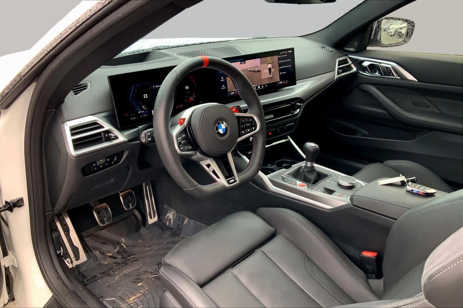 Used 2025 BMW M4 Coupe w/ Executive Package RWD image 17