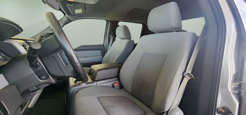 Used 2011 Ford F150 XLT w/ XLT Chrome Pkg image 12
