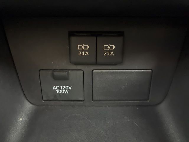 Used 2019 Toyota Highlander XLE AWD/4WD image 26