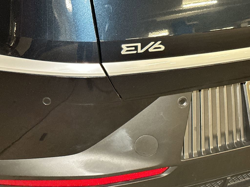 Certified 2024 Kia EV6 Light image 6